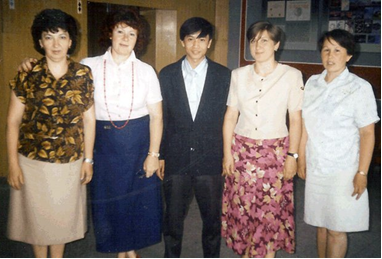 1994 год. Фото на память с иностранным студентом